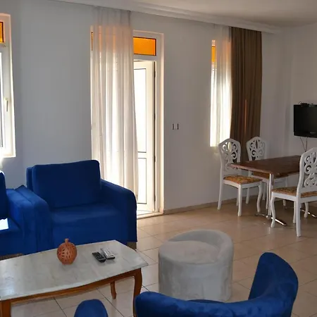 Safari Suit N-11 Appartement Side